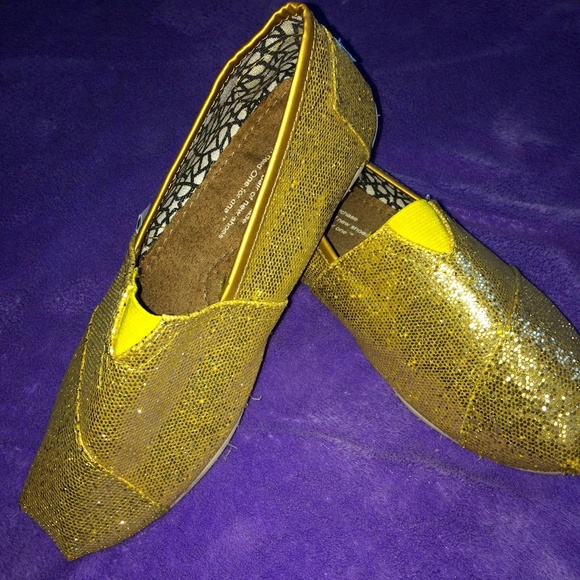 Toms Shoes - Gold Glitter TOMS